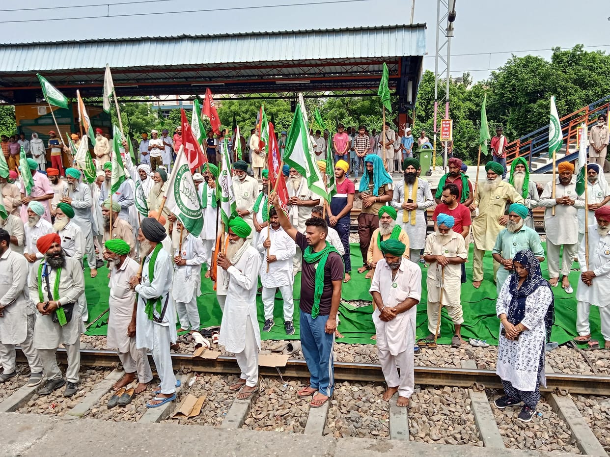farmer agitation in ralway traik