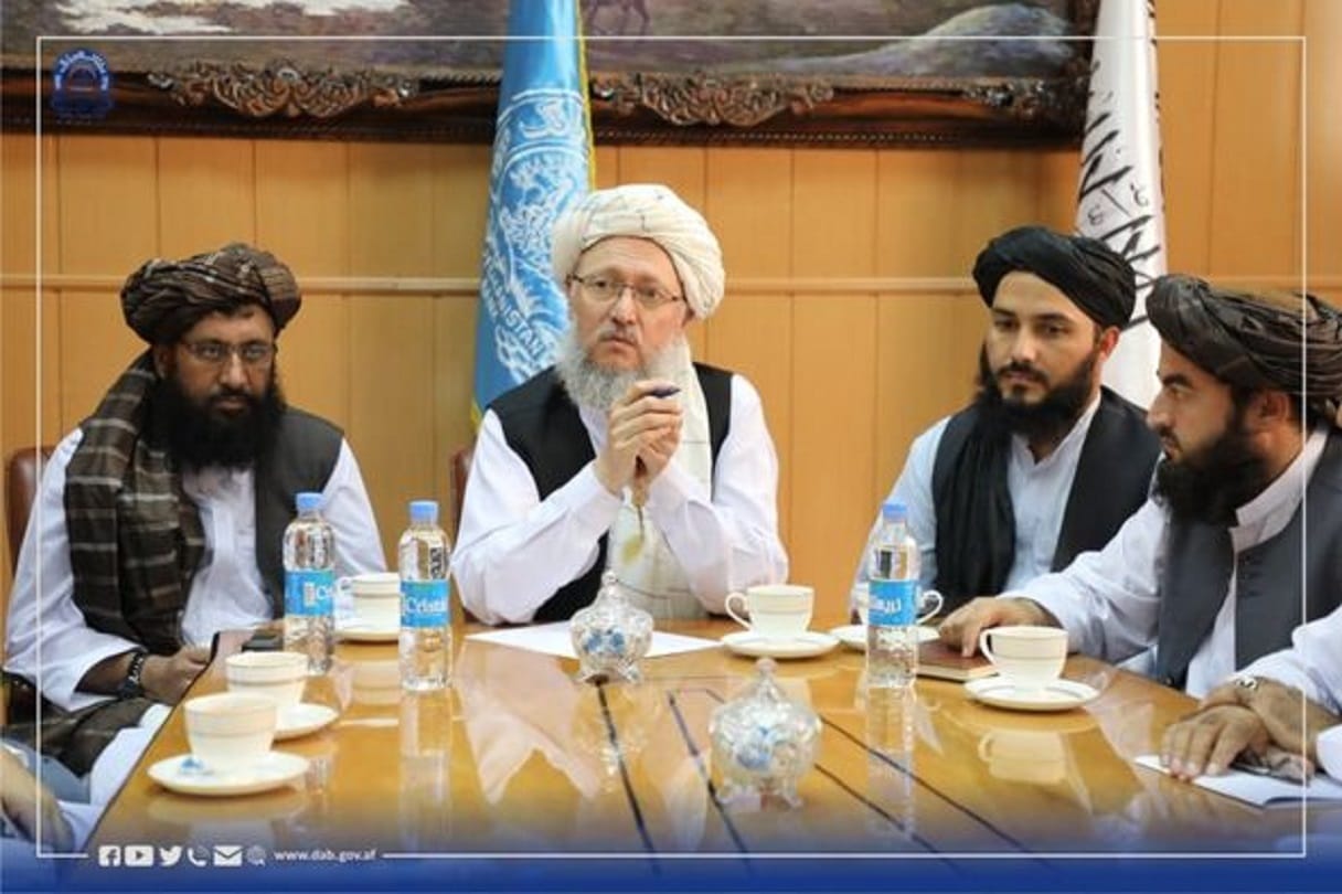 Afghanistan: Taliban is stressing the strength of the banking system after increasing cash withdrawal crisis