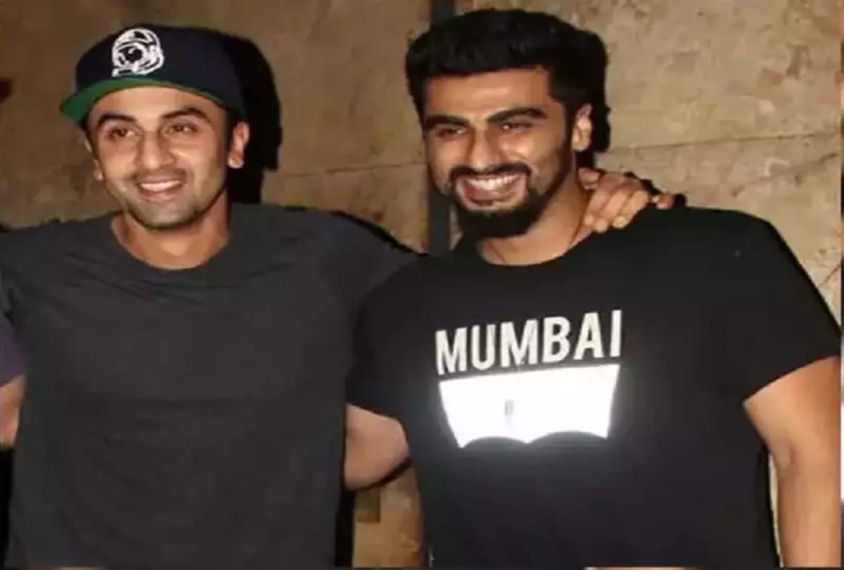 Social media: Arjun Kapoor wishes Ranbir a birthday by sharing old photo made this special request to Alia