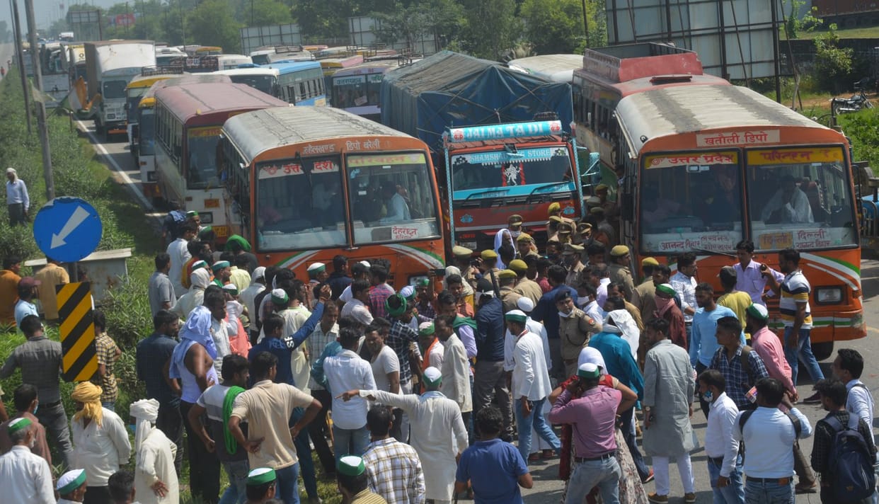 Chakka jam at 11 places, thousands of passengers became light