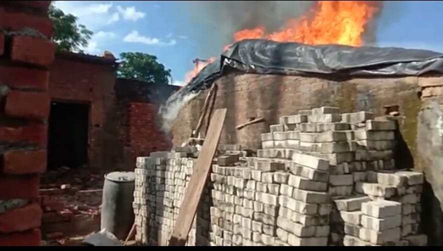 The protest of the team reached to remove the encroachment, uproar