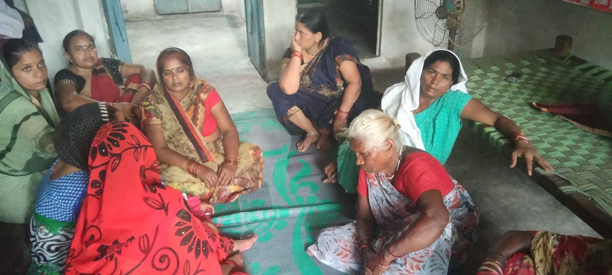 Youth died due to current while putting it in mobile charging