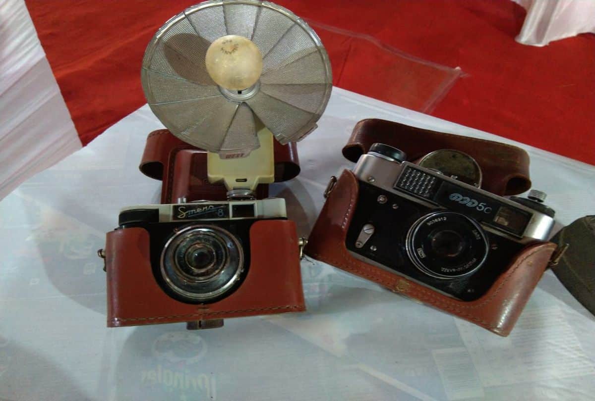 Exhibition Of Pictures And Antique Cameras At Amar Ujala Office Visits Today