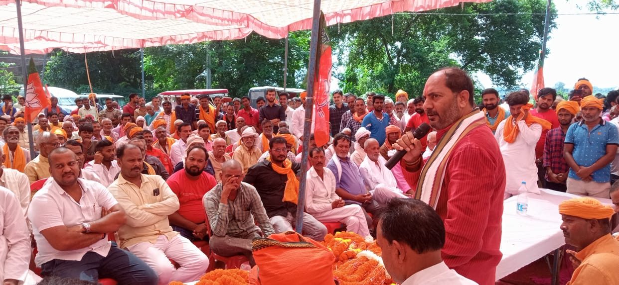 Kapoori-Ganghara road will be built with 1.5 crores, the minister laid the foundation stone