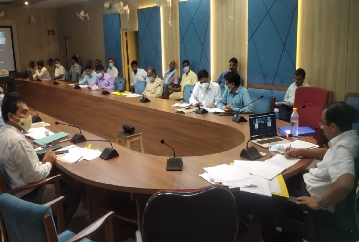 Registration camps should be organized in three villages every day