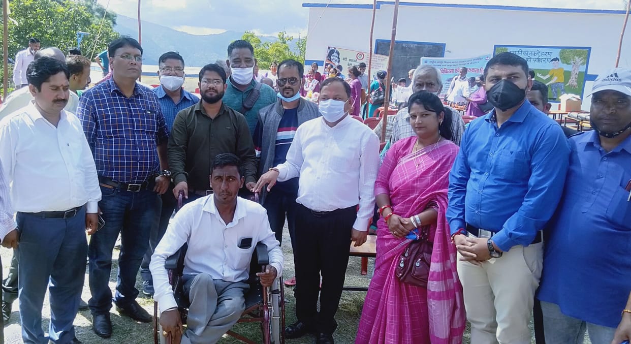 SDM absent in the camp, Tehsildar and EE's answer summoned