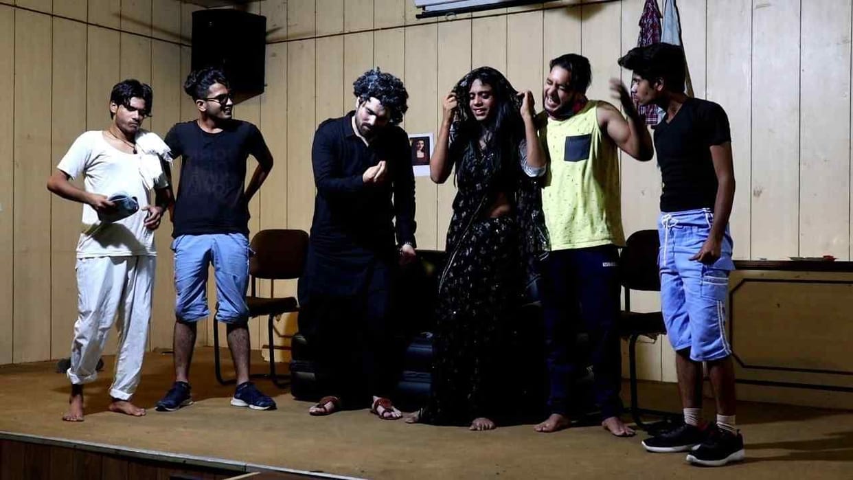 The magic of Shyamkali played in the Sunday theatre, the actors tickled the audience