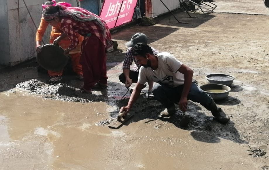 Repair of shops of Municipal Council Jogindernagar started