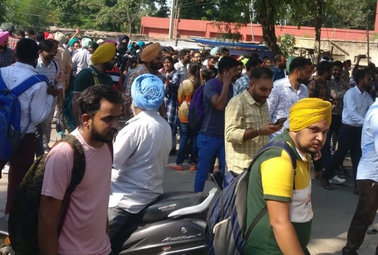 Punjabs Thousands of ETT Teachers protest in CM City Kharad