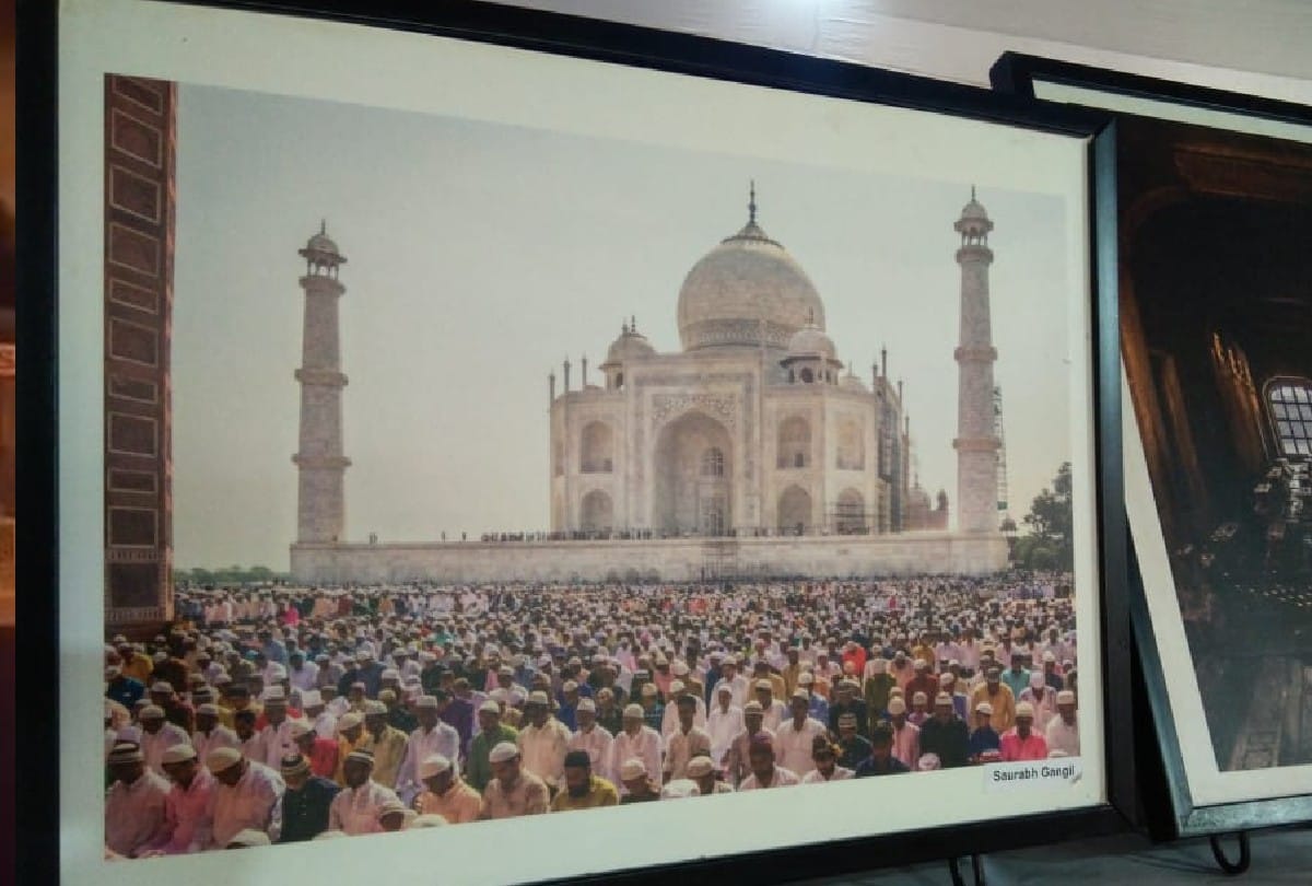 Exhibition of Pictures and Antique Cameras at Amar Ujala Office in Agra