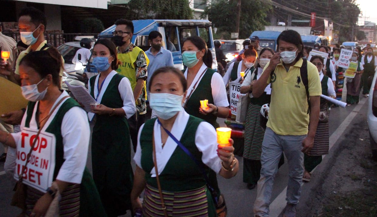 Demonstration against China by taking out candle march