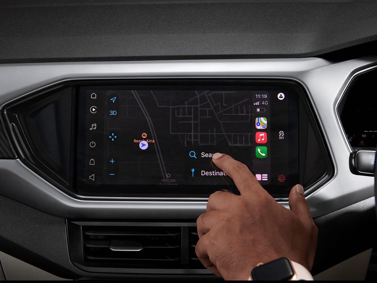 Kia Seltos, Hyundai Creta and Skoda Kushaq rival Mid size compact Volkswagen Taigun Top features