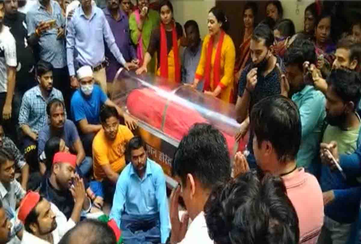 Kanpur Manish Gupta Murder Case News: A Man died due to police beating, crime news