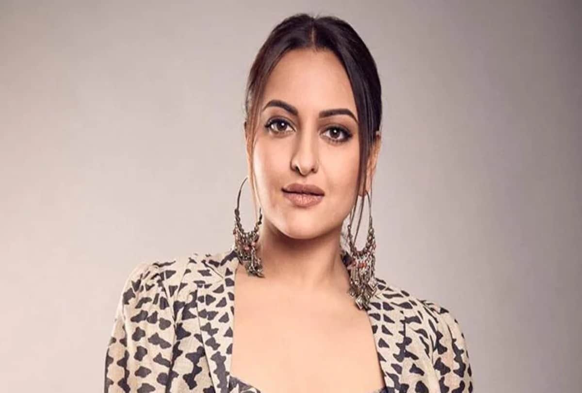 Discussion: Sonakshi Sinha was fall in true love in her school time now the news of marriage is in full swing