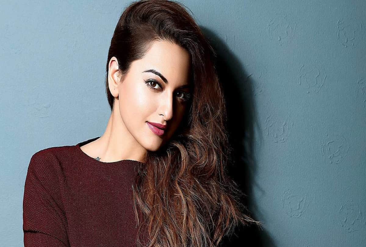 Sonakshi sinha calls rumoured BF her best friend Kubbra calls her out