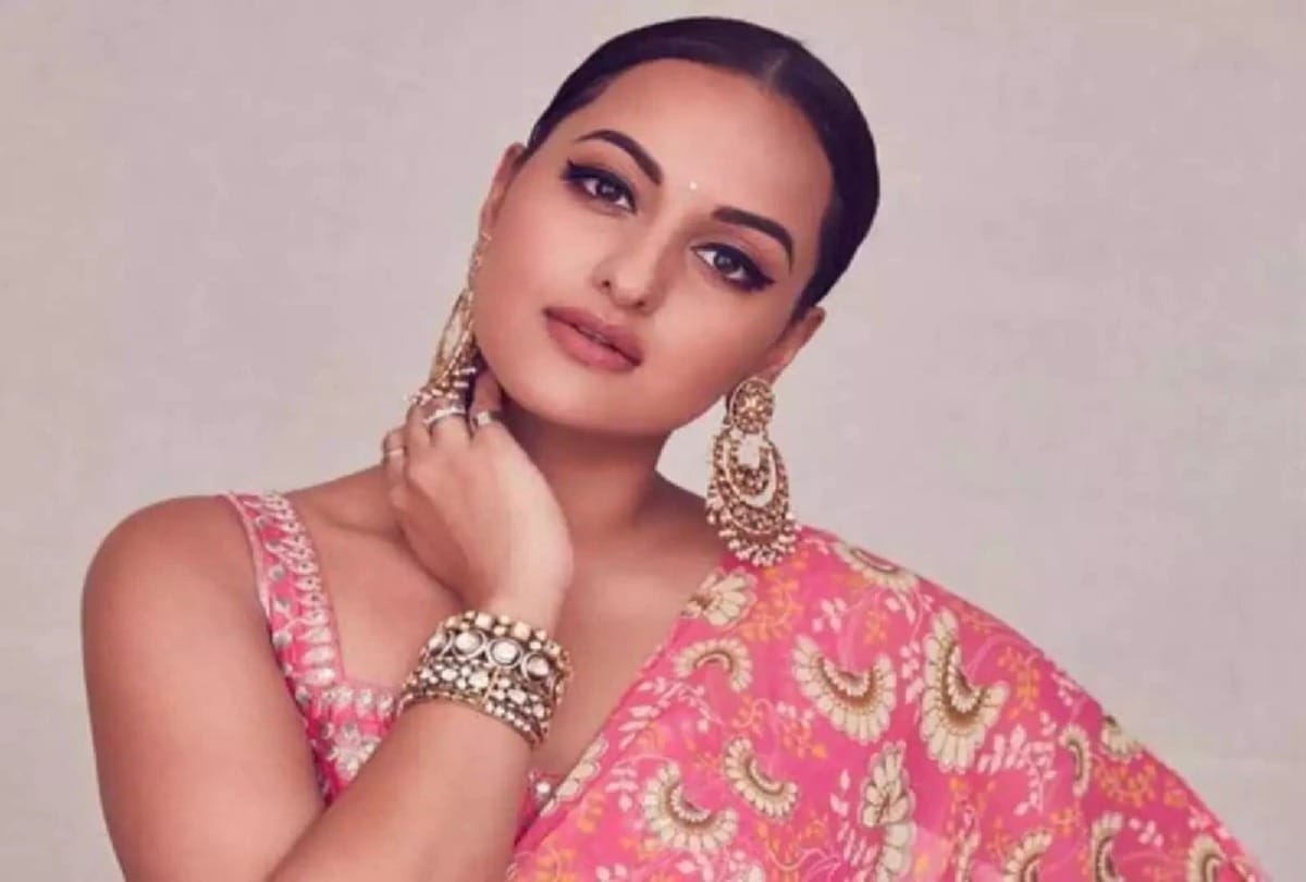Sonakshi sinha calls rumoured BF her best friend Kubbra calls her out