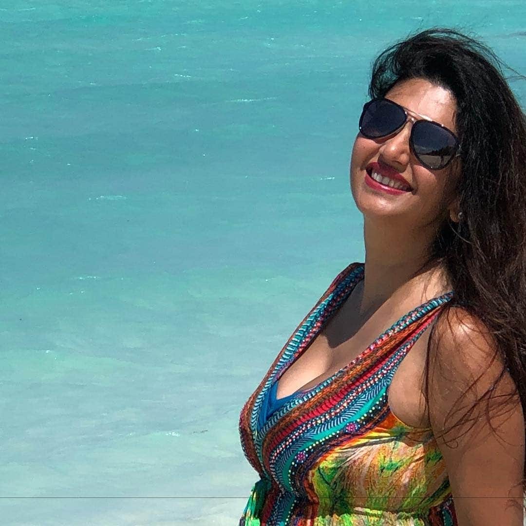 Remember 'Yatra' host Dipti Bhatnagar, this is how she looks beautiful even now