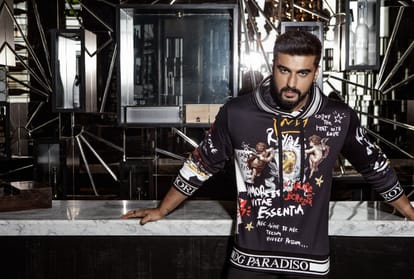 Be Fit: Arjun Kapoors new photo showed amazing body transformation shared this picture with six pack abs