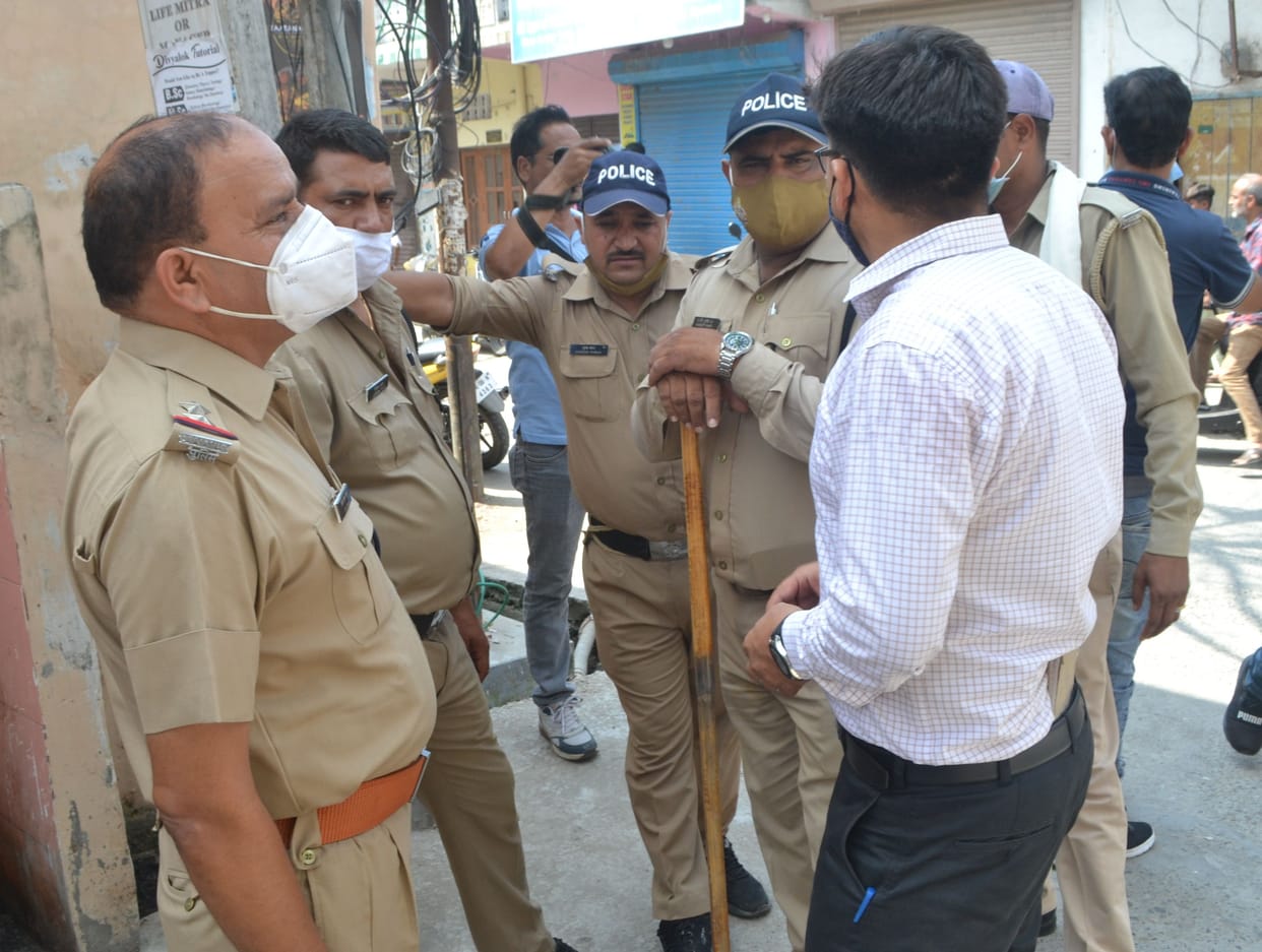 Youths beat up two brothers riding bikes, tension