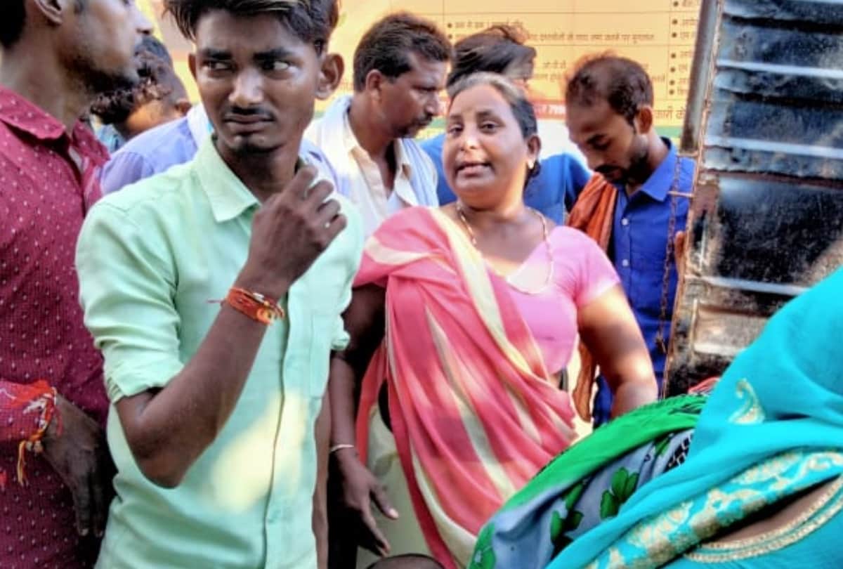 four died in an accident in sareni in raebareli.