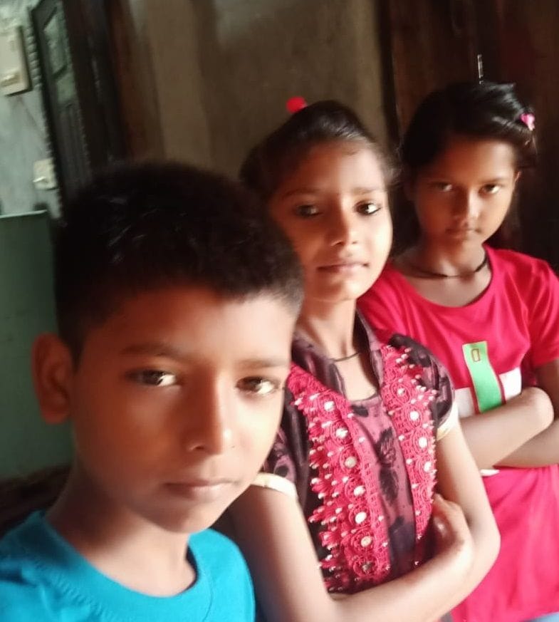 Hanged after killing wife, son-daughter and niece, incident in Aurangabad village of Mundkati area, all four were killed by poisoning