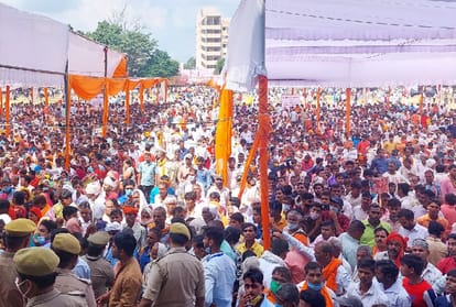 CM Yogi in Barabanki: Said, strict action is being taken against the criminal without asking caste-language, lakhs got jobs without recommendation and bribe