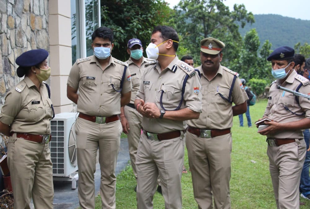 Double Murder In Dehradun: Mistress And Servant Bloody hand Print Found on wall Put Many Question