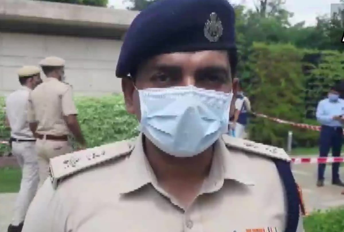 DU assistant professor killed his wife with help of nephew and relative all three arrested
