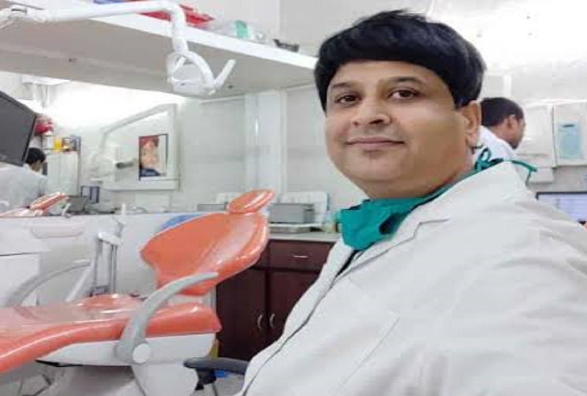 Dr. Roopam Tiwari