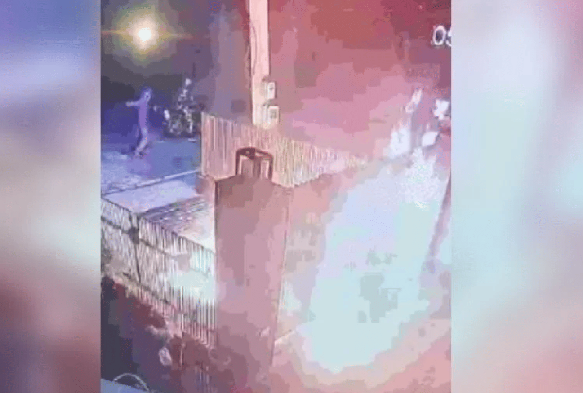 accused arrested in Bathinda for setting fire to gate of flex board traders house