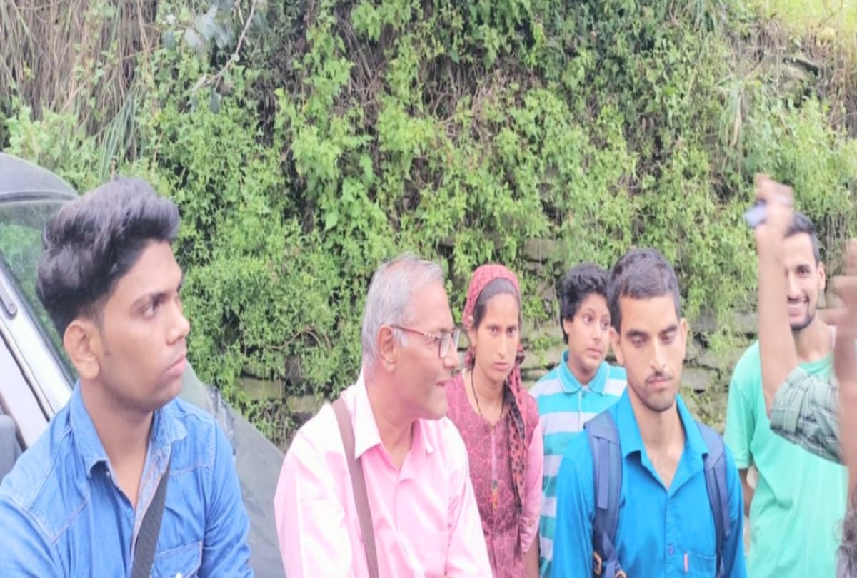 Three people arrested for forced conversion in Rampur, vehicle and Rs 78 thousand seized