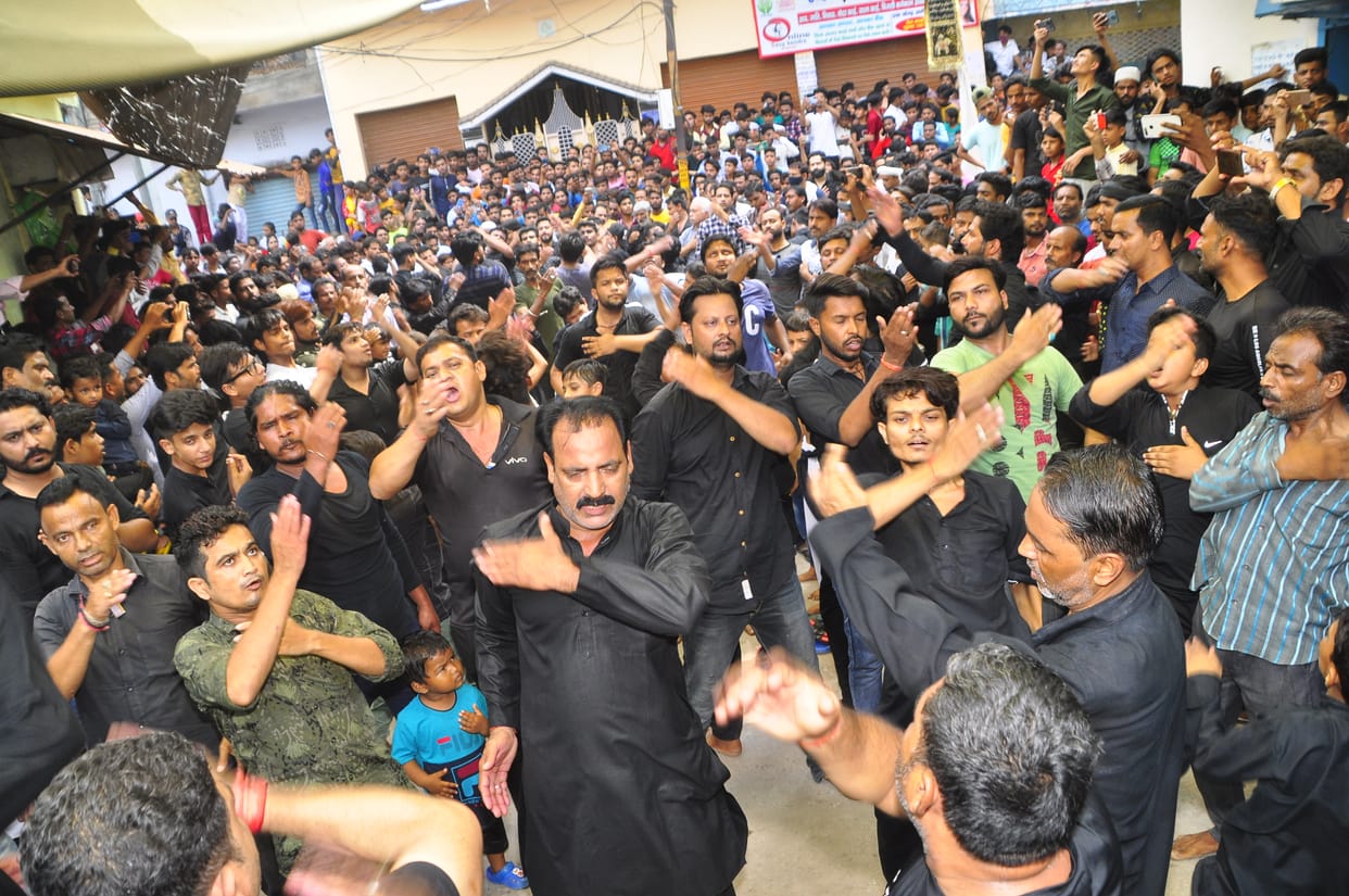 Majlis took place in Ajakhanas, Imam Hussain remembered
