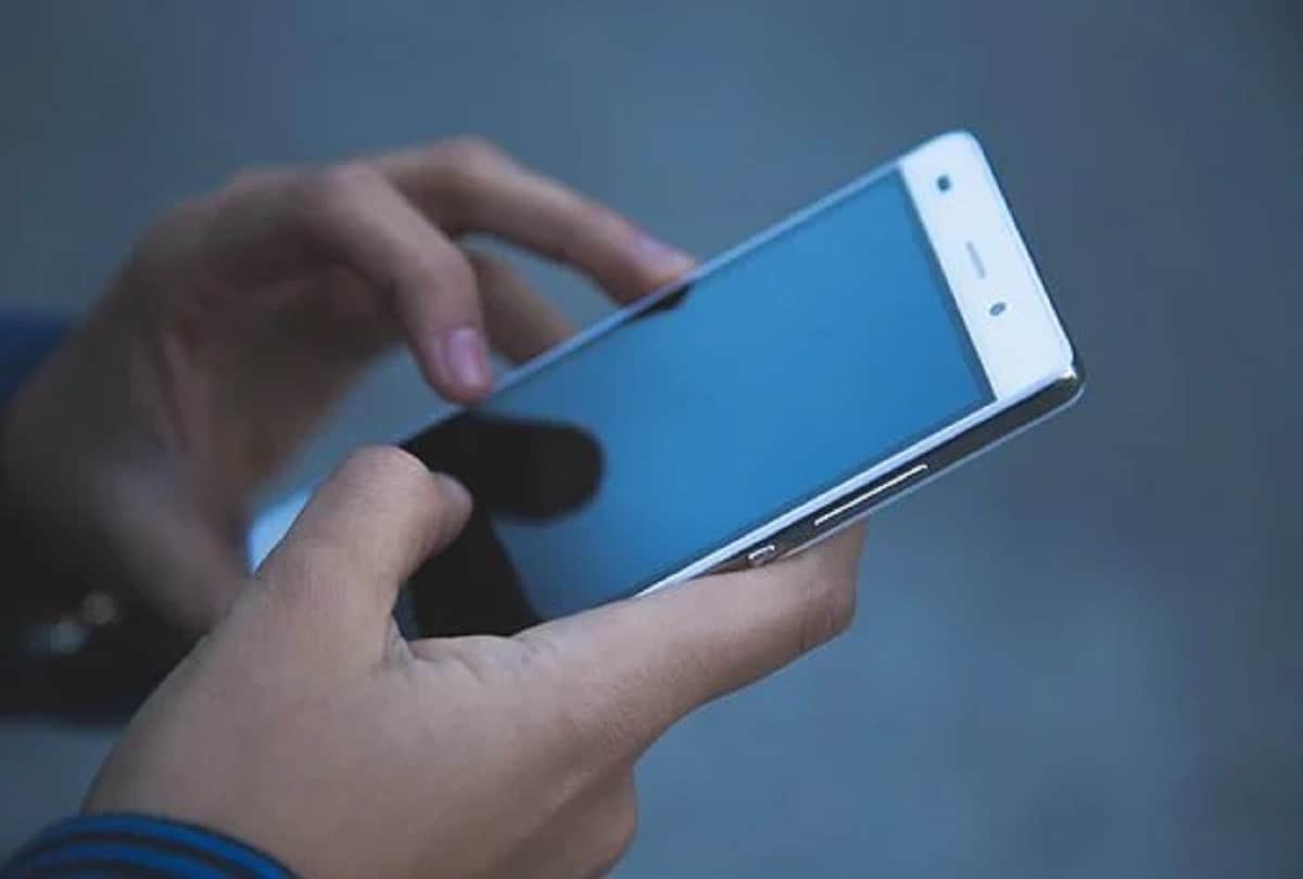 Mobile Phone tips and Tricks Android phones hacks Uses of old mobile phones in Home
