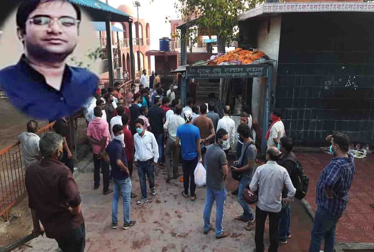 sp workers created ruckus for taking Meenakshi Gupta without meet with Akhilesh Yadav