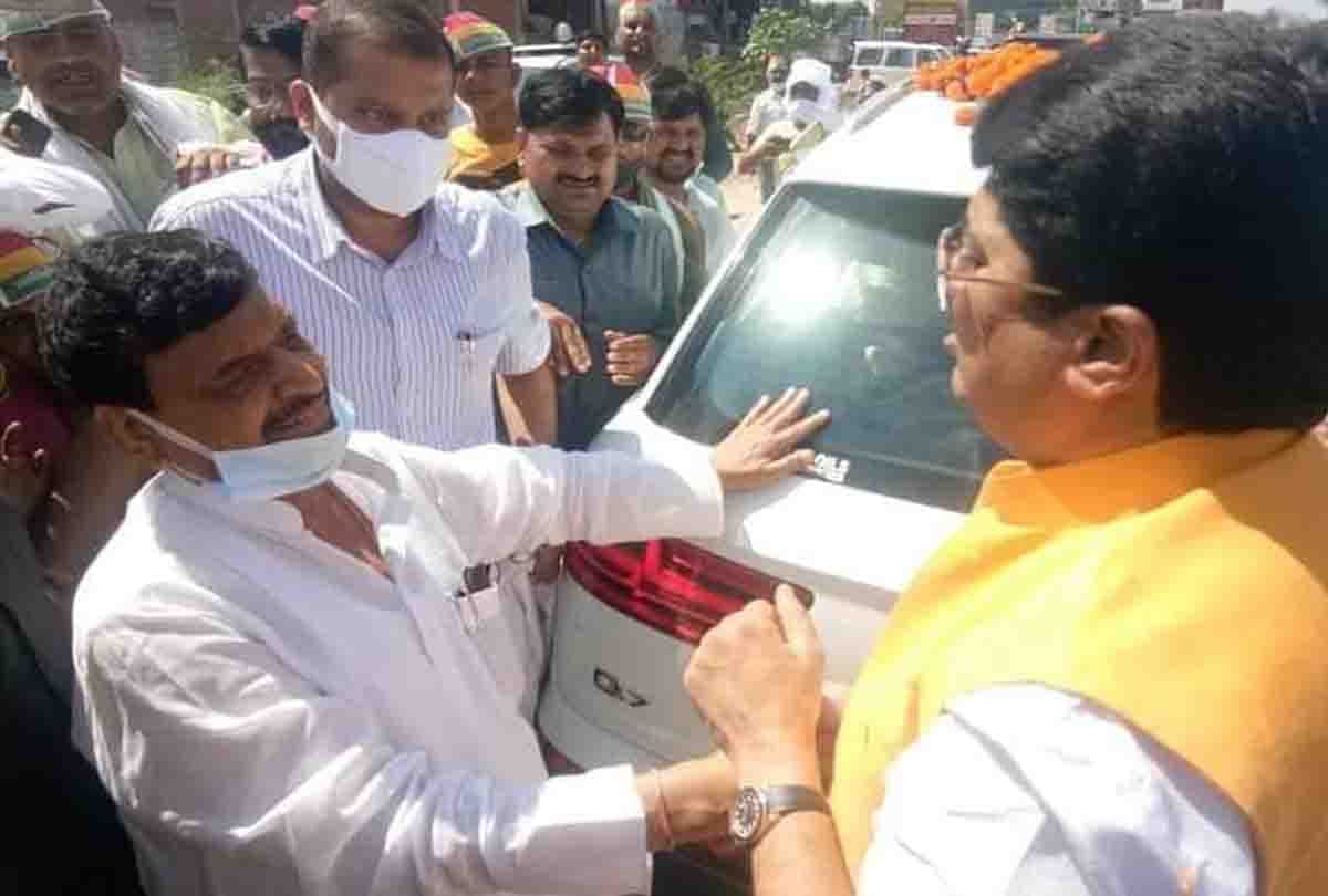 Shivpal Yadav's meeting with Raja Bhaiya