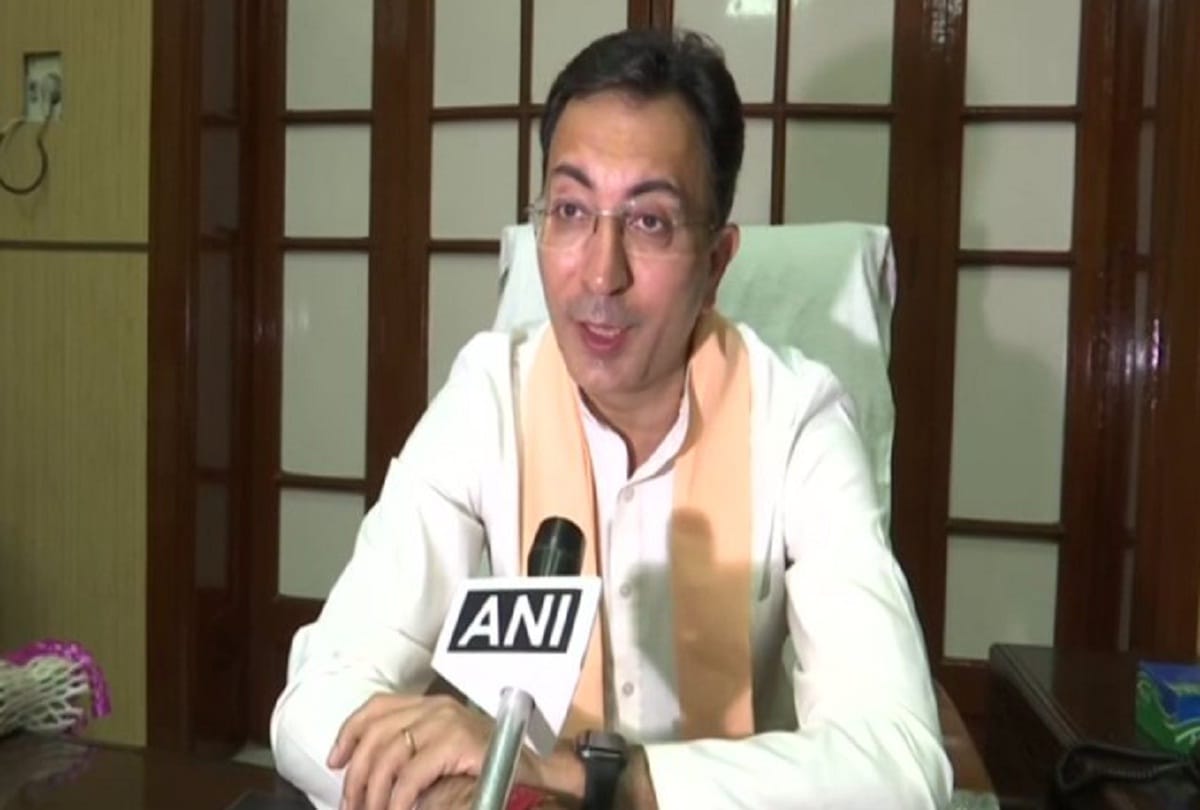 Jitin Prasada attack on Congress said war veterans shown way out who saying Kashmir is not part of India becoming adviser
