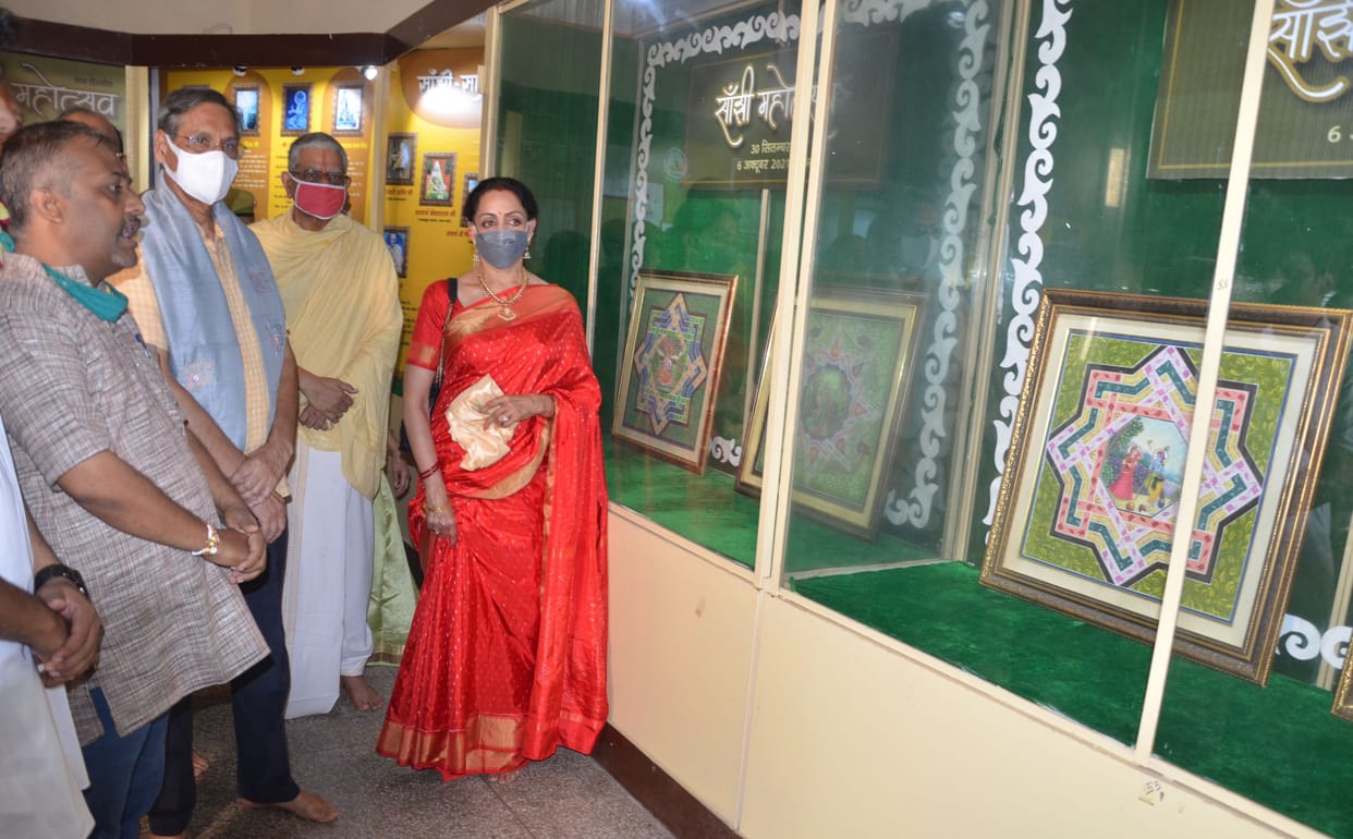 Mathura: Seven-day Sanjhi Festival started in Vrindavan Research Institute