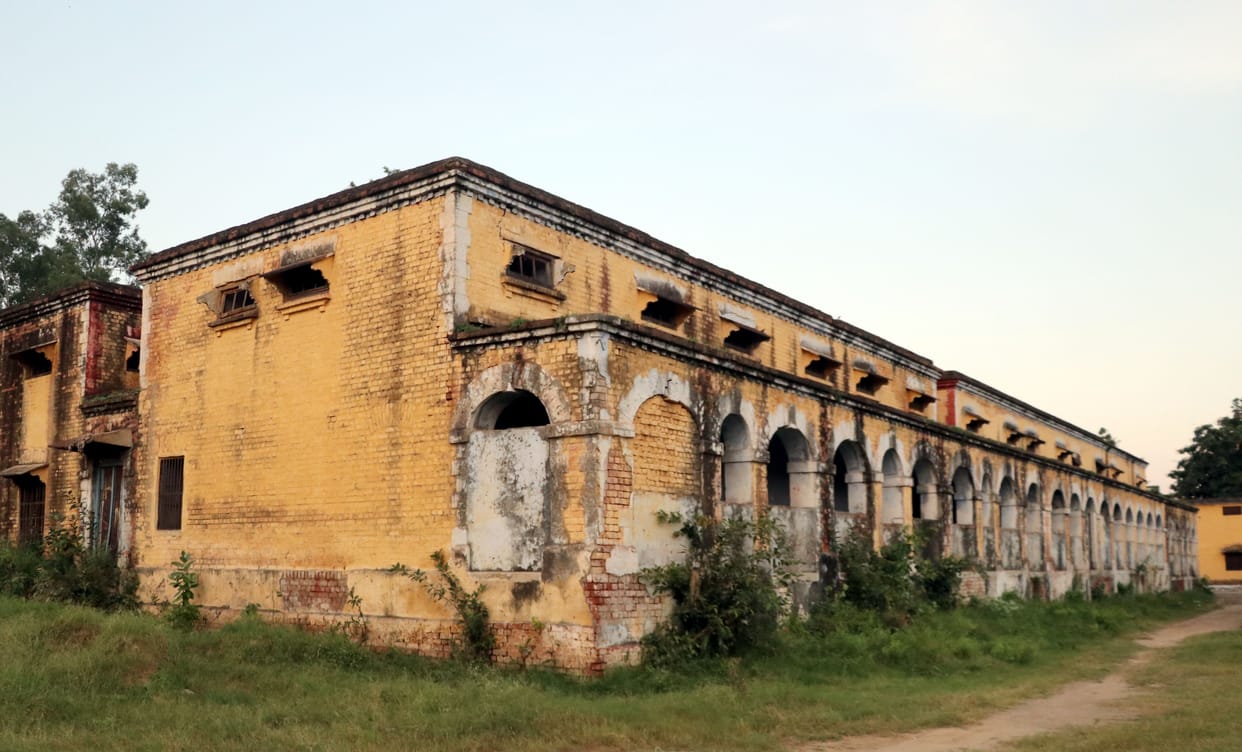 GIC's dilapidated building, students' lives at risk