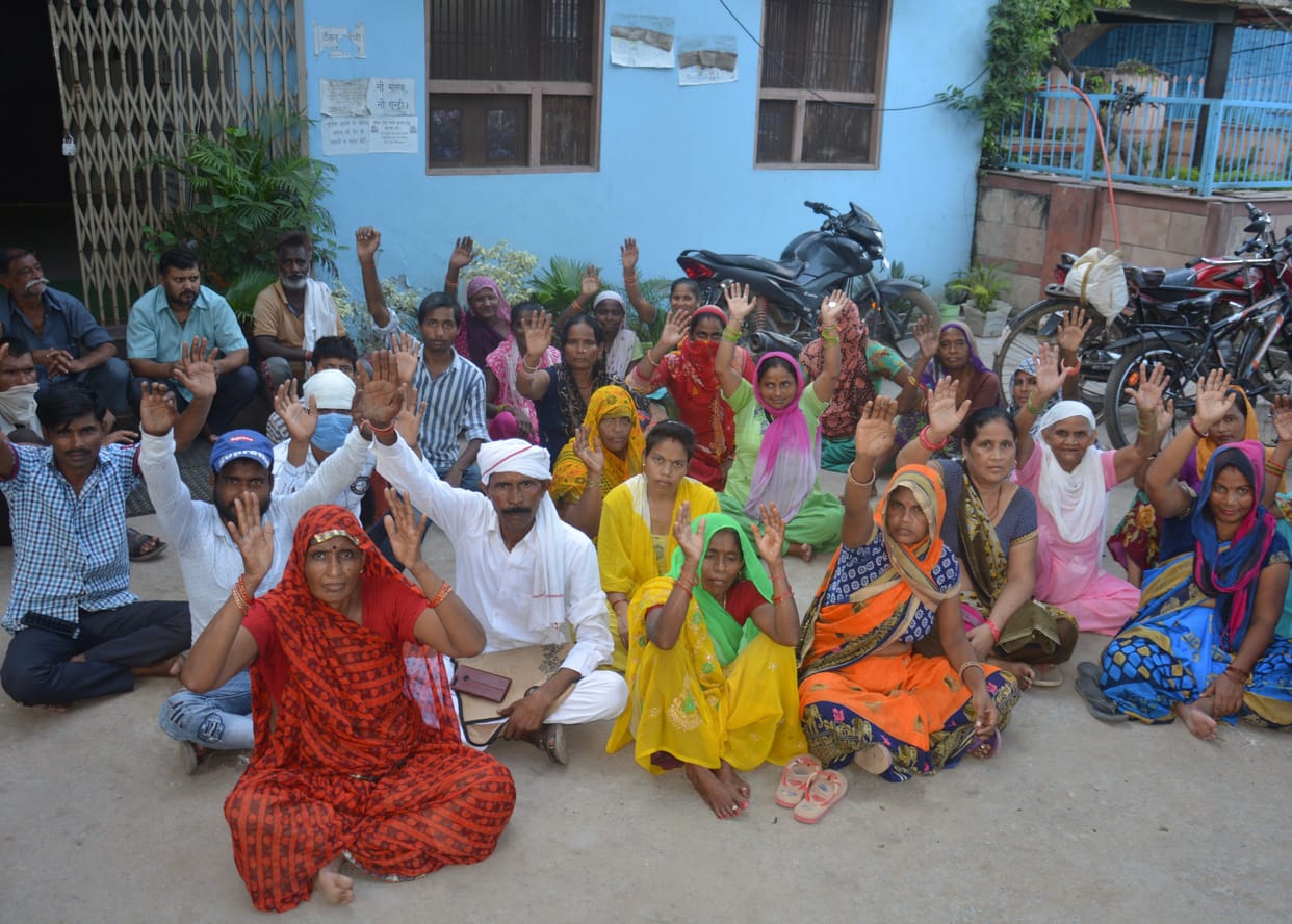 Ganga water is not reaching Nagla Bishnu area, picketing in Jalkal