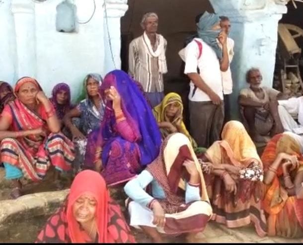 Troubled by financial constraints in Kanpur dehat, a young man hanged himself at home