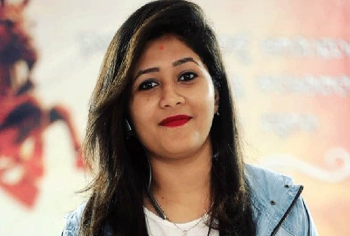 Kannada actress Soujanya committed suicide hanged herself by making a sari noose