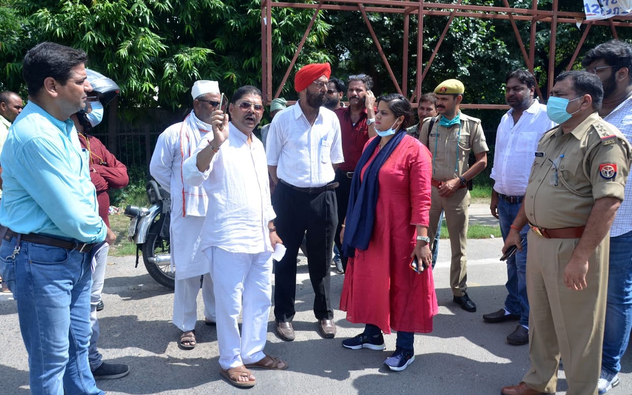 Martyrs are being insulted in the name of smart city
