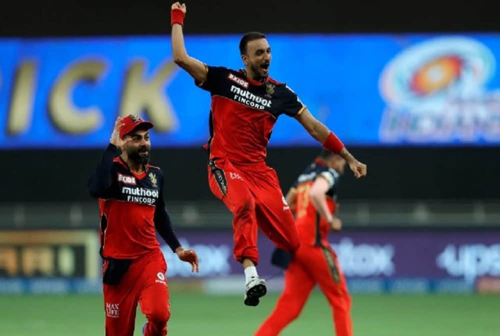 IPL 2021: RCB pacer Harshal Patel achieve another milestone. breaks  IPL record for most wickets by an uncapped bowler in a season