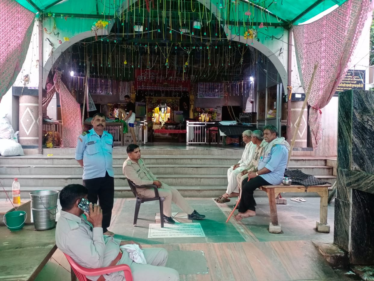 Mathura: Entry of devotees banned in Hargokul temple