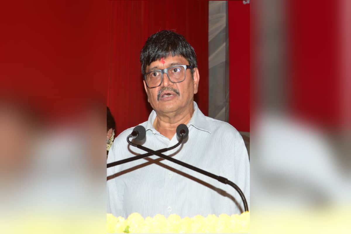 Meerut News: Many ministers including Deputy Chief Minister Keshav Prasad Maurya praised Atul Maheshwari and see photos