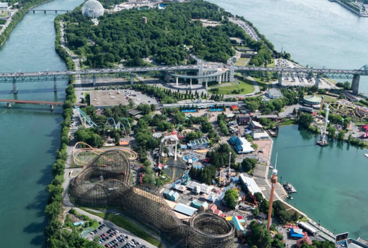 Most dangerous theme park in the world Weird voices comes from there