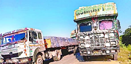 Jam near Hulasnagra crossing on Lucknow Highway for 30 hours