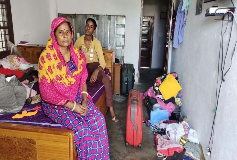 Haridwar News: Robbery after merchant navy Soldiers family members hostage Photos