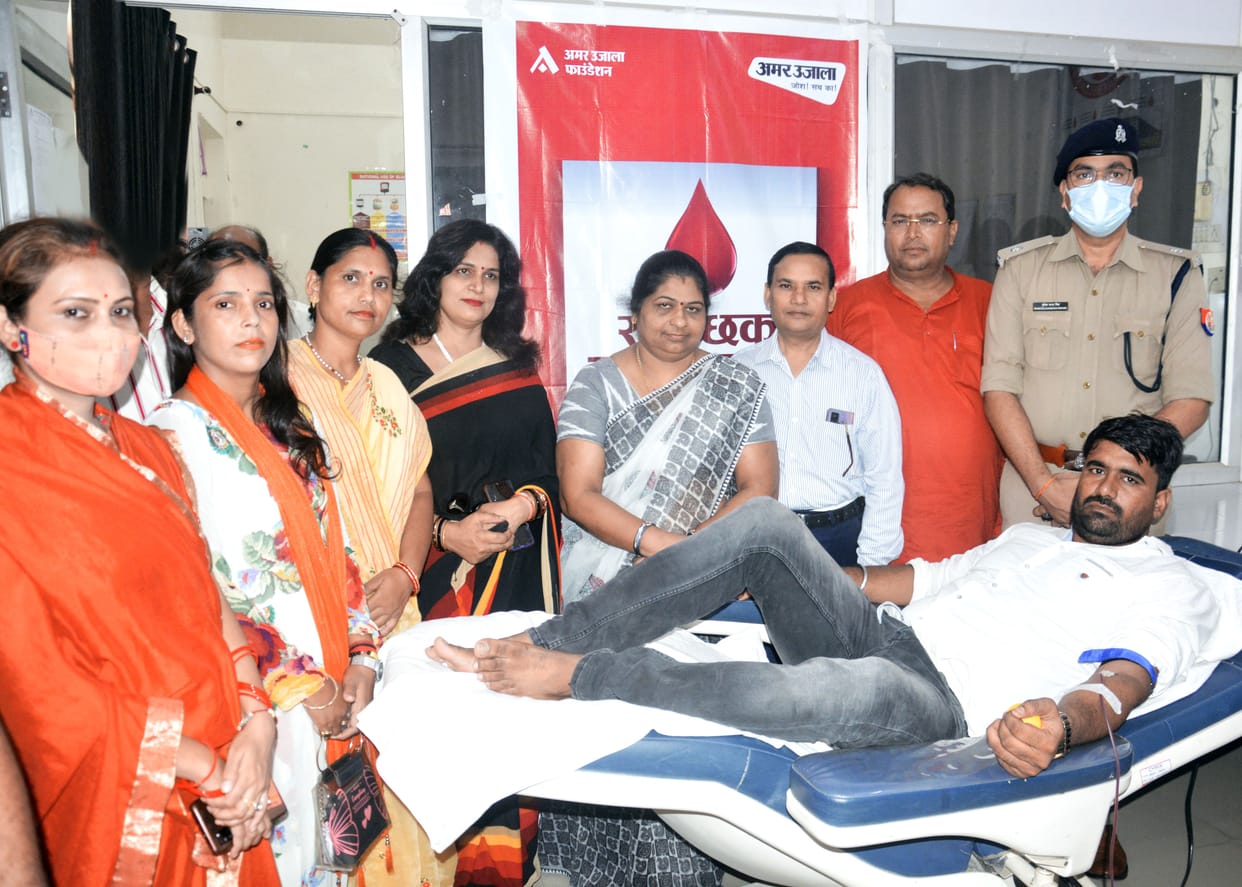 By donating voluntary blood, 25 blood donors became Mahadani