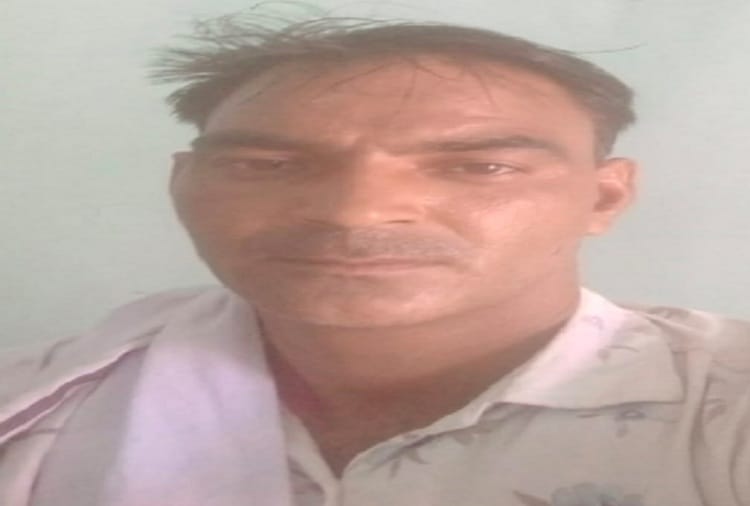 20 thousand rupees and bike robbed from bus conductor in Kalanaur Rohtak